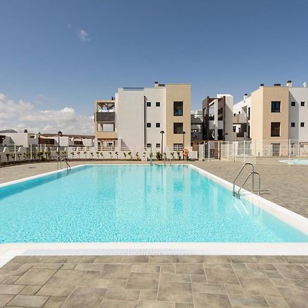 Homeforguest Apartamento En Residencia De Lujo Con Terraza Y Piscina La Guirra Kültér fotó