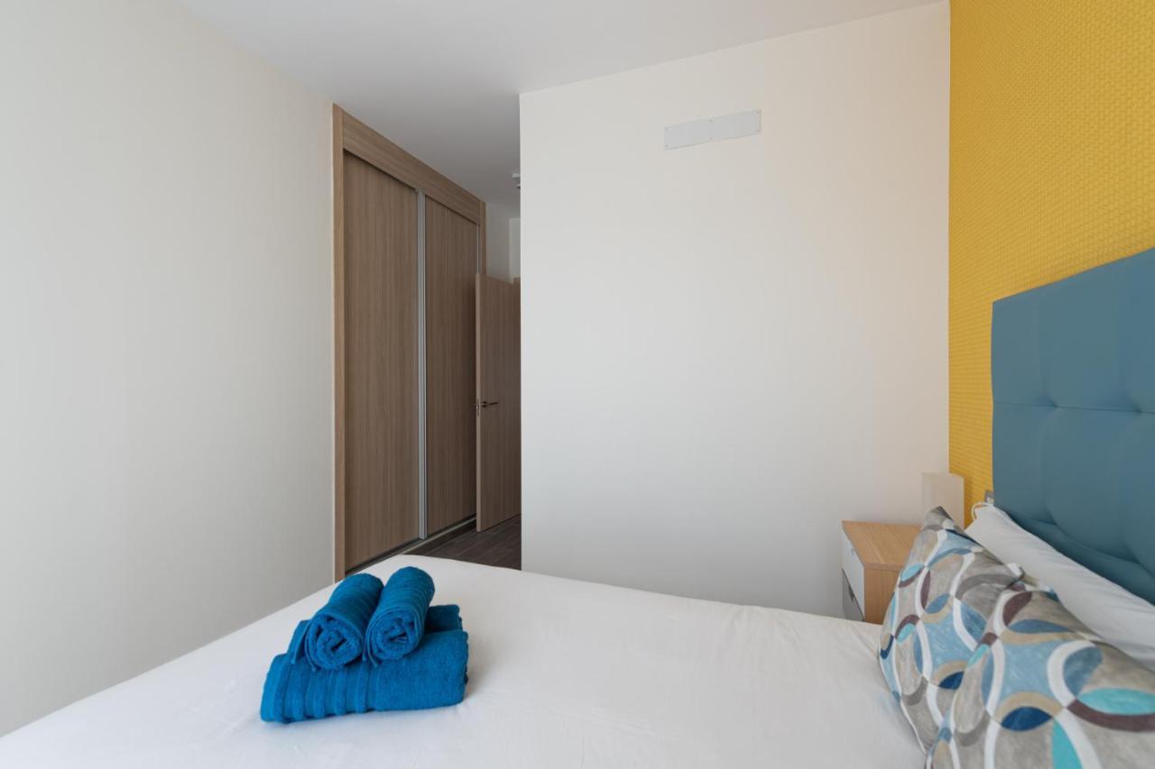 Homeforguest Apartamento En Residencia De Lujo Con Terraza Y Piscina La Guirra Kültér fotó