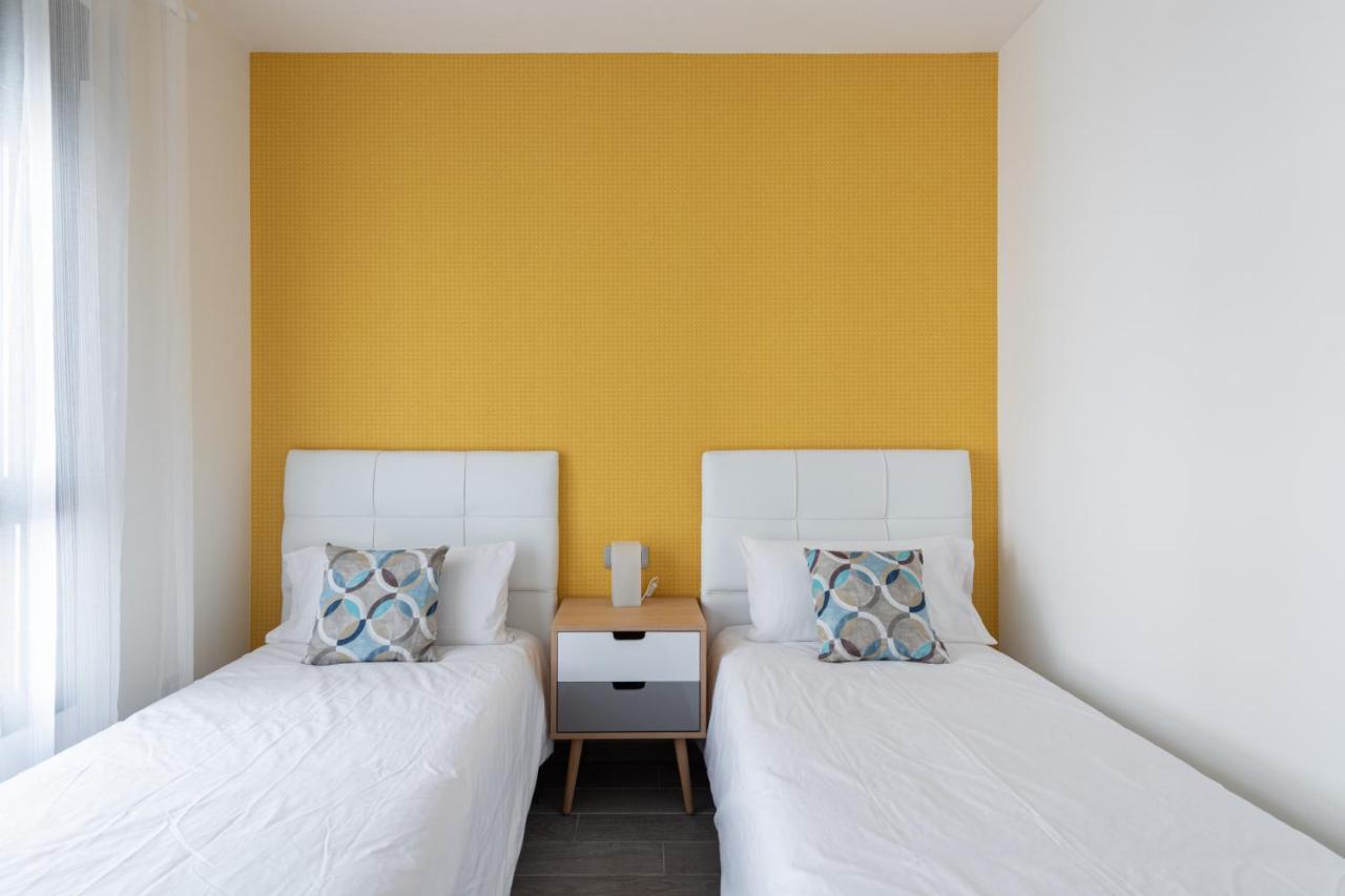 Homeforguest Apartamento En Residencia De Lujo Con Terraza Y Piscina La Guirra Kültér fotó