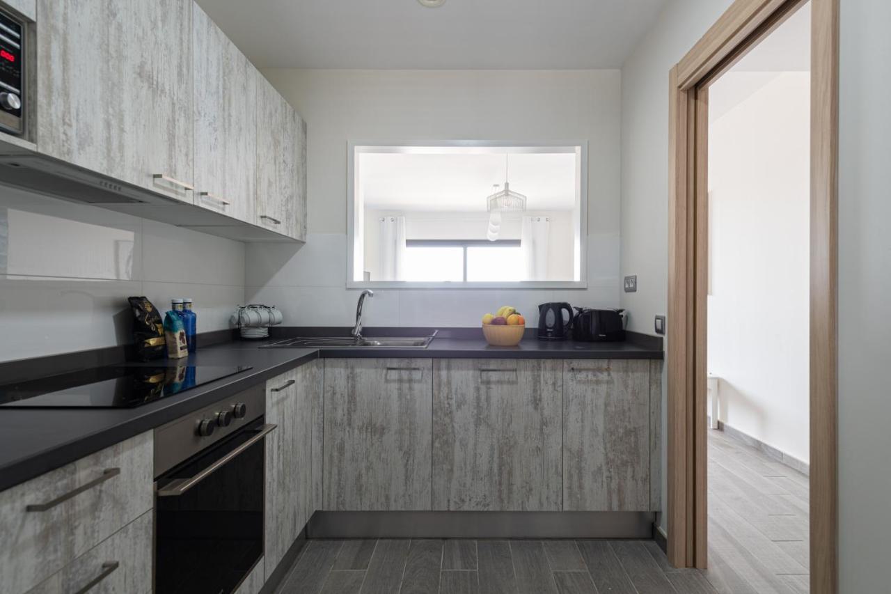 Homeforguest Apartamento En Residencia De Lujo Con Terraza Y Piscina La Guirra Kültér fotó