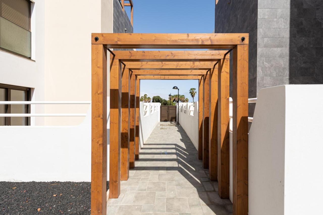 Homeforguest Apartamento En Residencia De Lujo Con Terraza Y Piscina La Guirra Kültér fotó