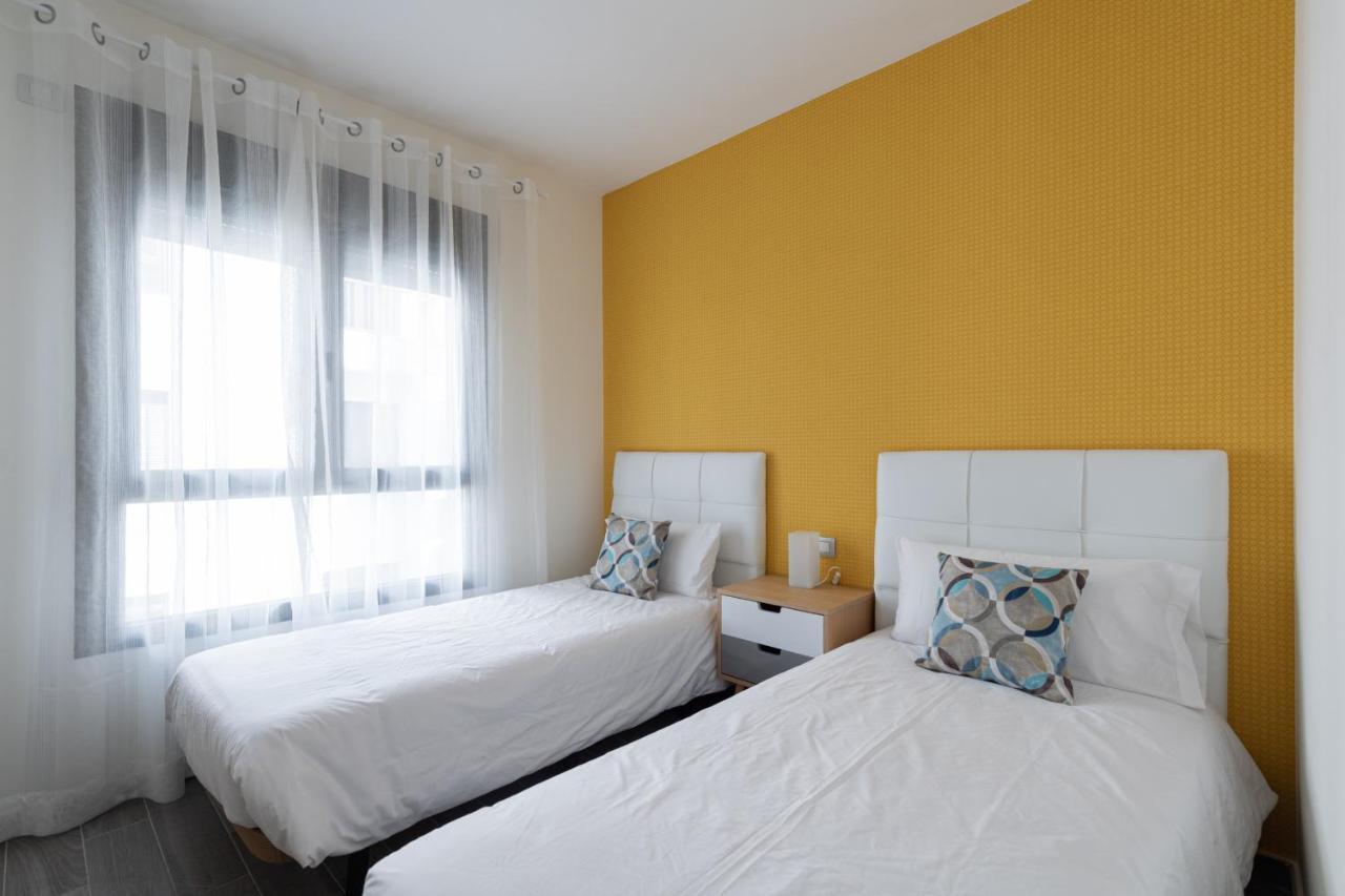 Homeforguest Apartamento En Residencia De Lujo Con Terraza Y Piscina La Guirra Kültér fotó