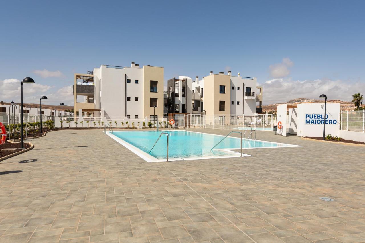 Homeforguest Apartamento En Residencia De Lujo Con Terraza Y Piscina La Guirra Kültér fotó
